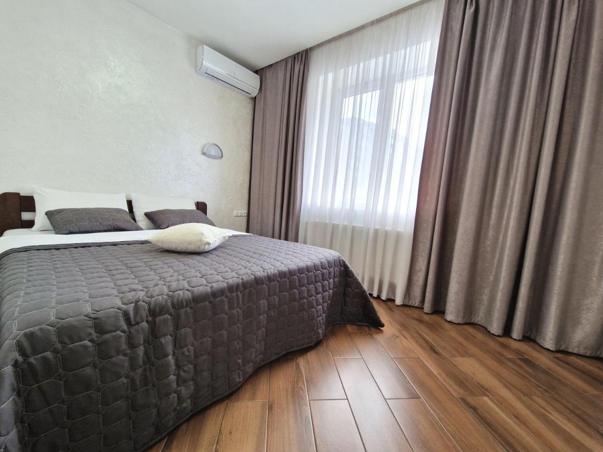 Cozy Apartment On Belvedere Ivano-Frankivsk Eksteriør bilde